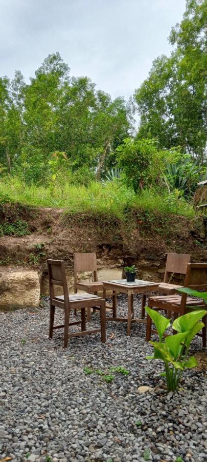 Jarakan Omah Cantrik, Ethnic Java House With Nature View מראה חיצוני תמונה
