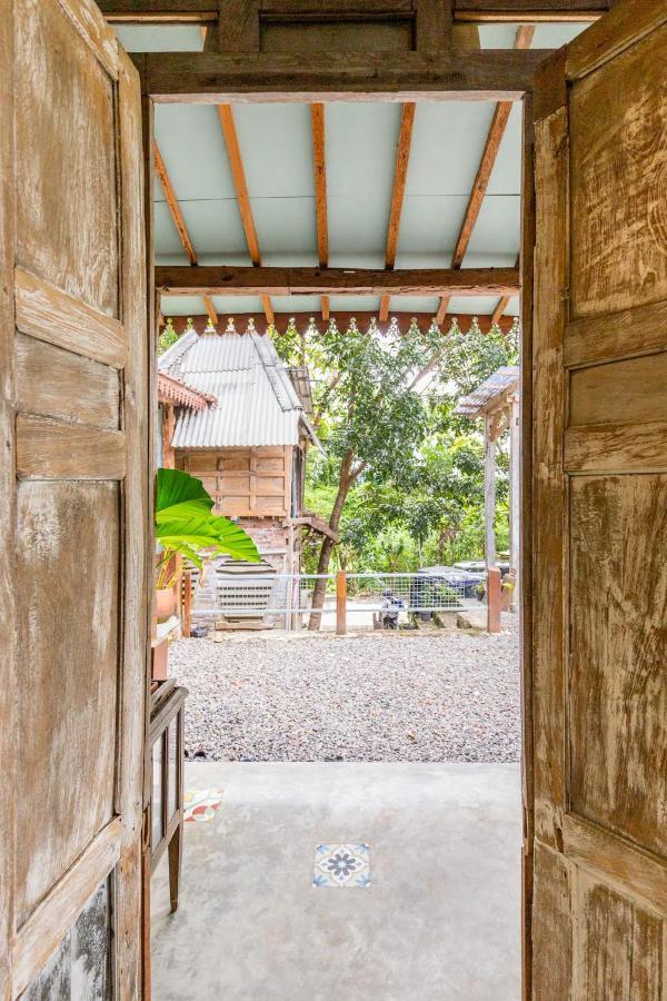 Jarakan Omah Cantrik, Ethnic Java House With Nature View מראה חיצוני תמונה